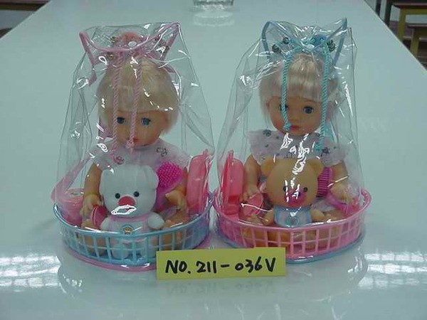  11121
  			Кукла-девочка 36см с мишкой и акссесуарами в корзинке (Китай)
  			